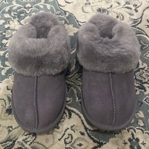 Kirkland Signature Ladies Shearling Slipper